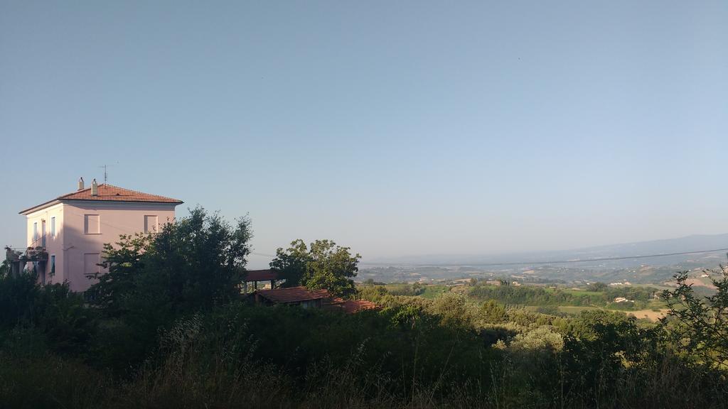 Tramonti E Valli Calvi dellʼ Umbria 외부 사진
